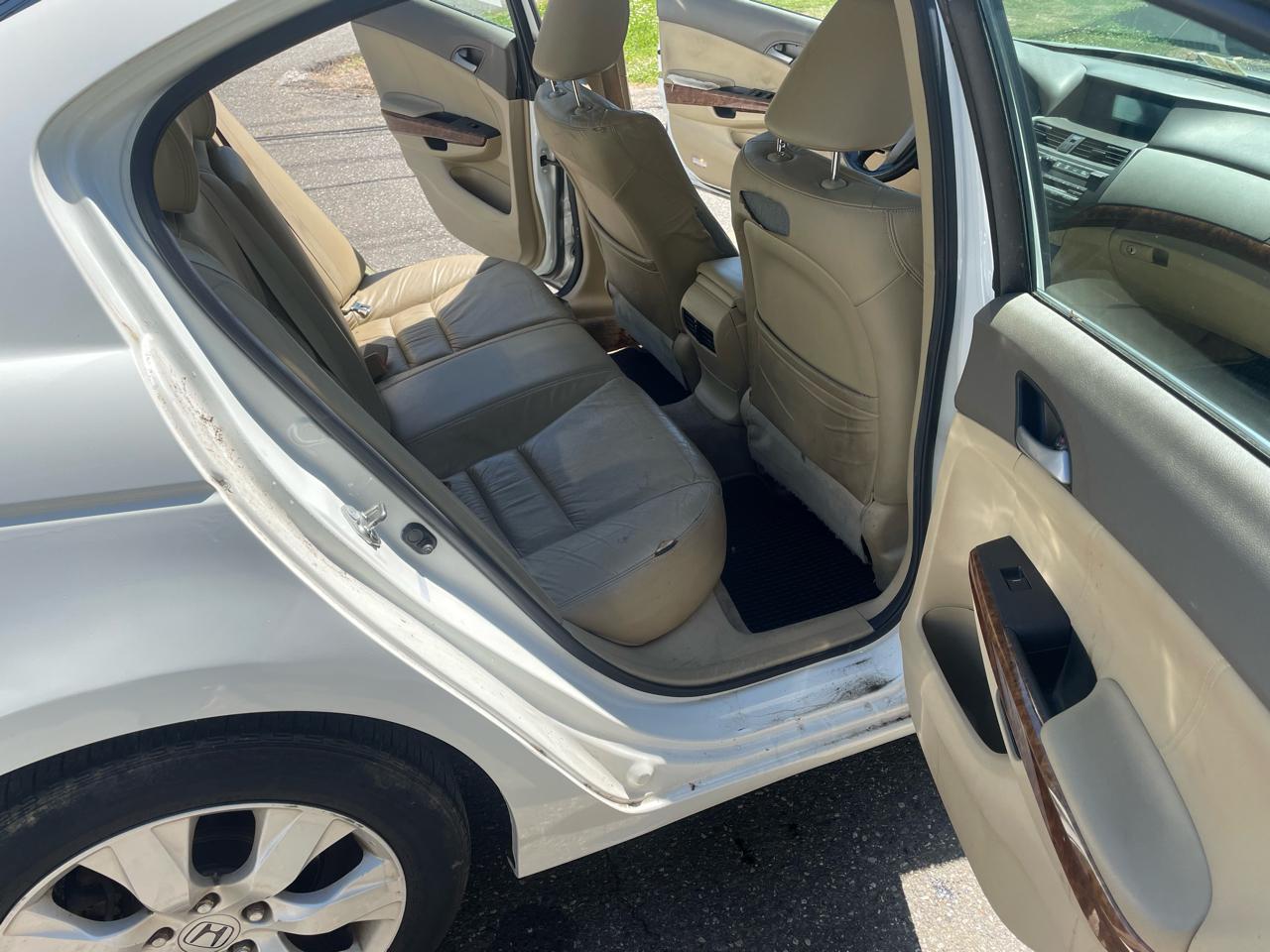 Honda Accord EX-L V-6 Sedan AT 2010