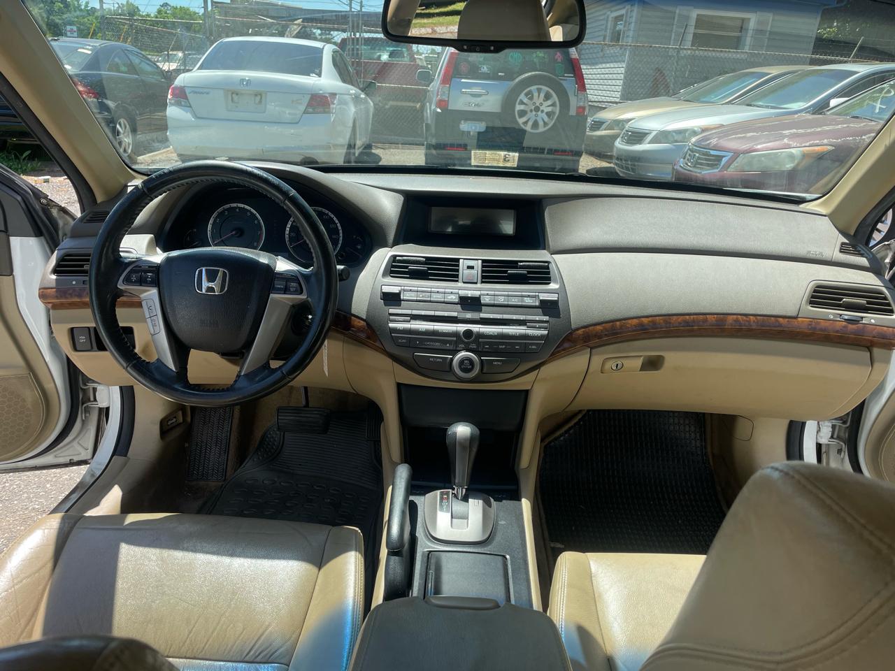 Honda Accord EX-L V-6 Sedan AT 2010