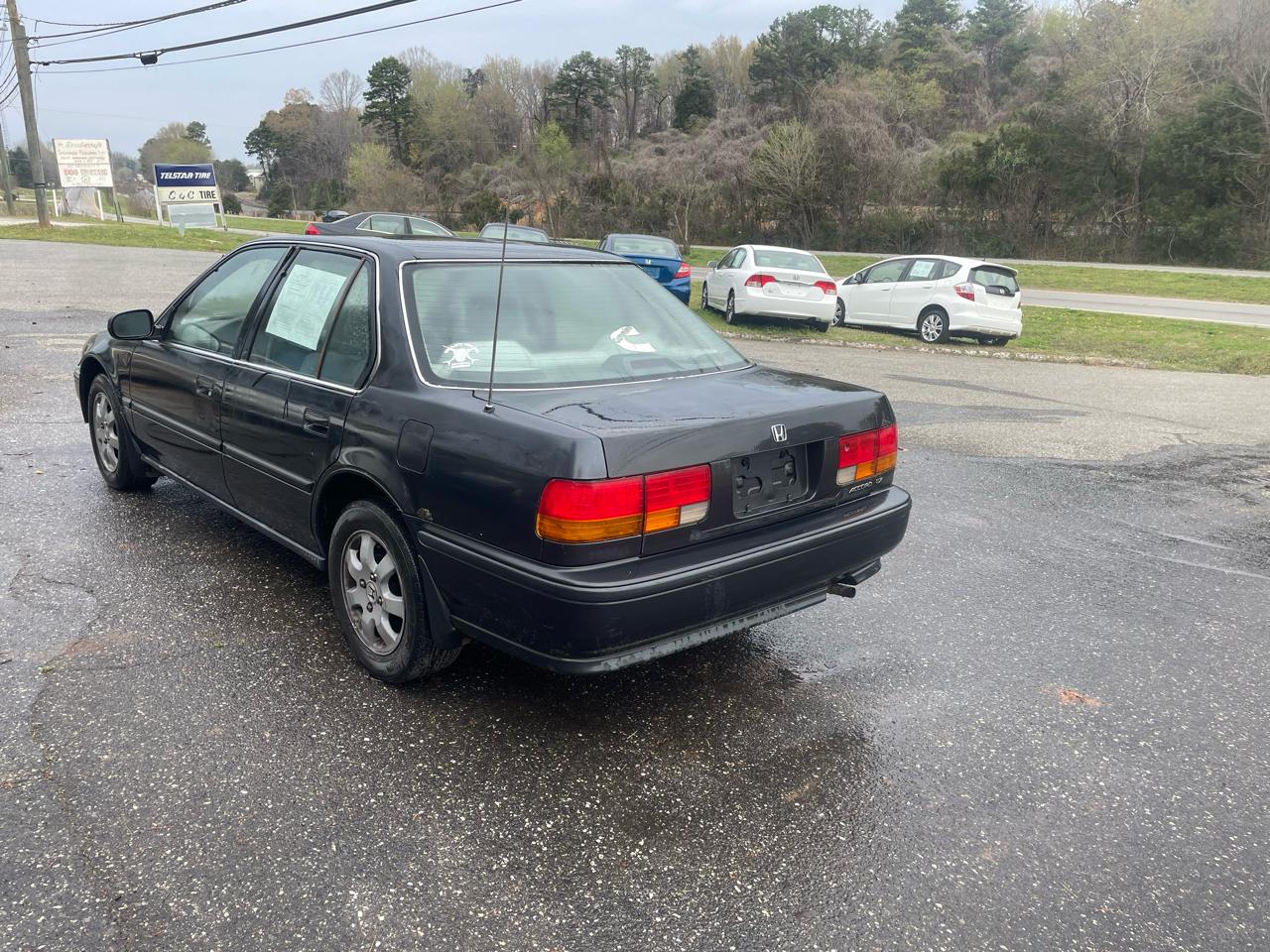 Honda Accord LX sedan 1993