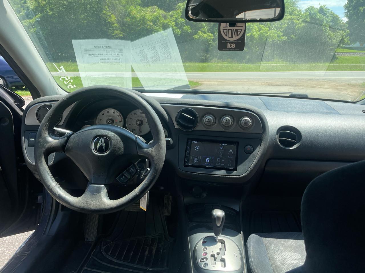 Acura RSX Coupe with 5-speed AT 2004