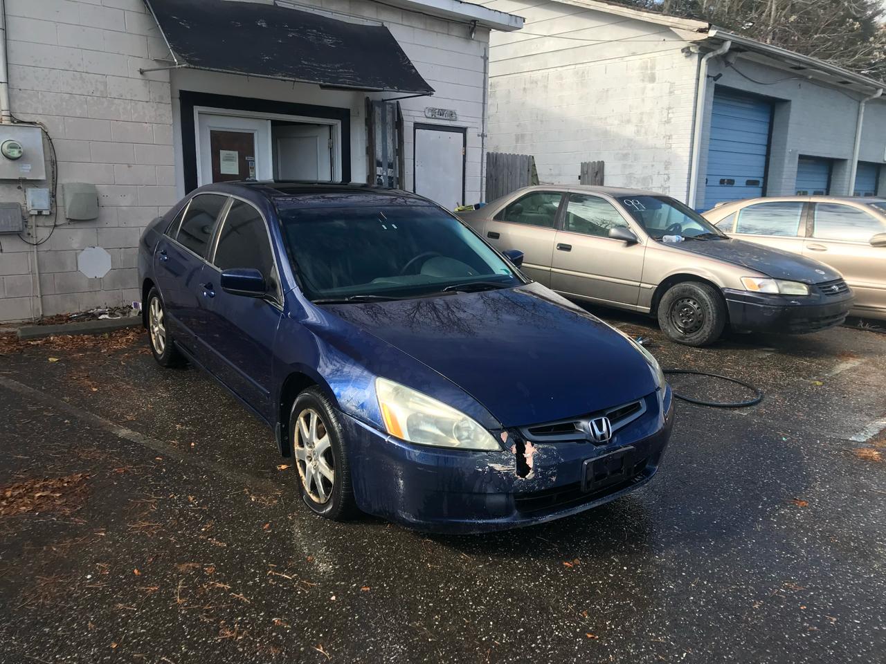 2005 Honda Accord EX V-6 Sedan AT with Navigation System and XM Radi