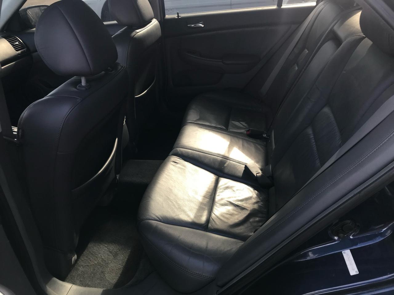 Honda Accord EX V-6 Sedan AT with Navigation System and XM Radi 2005