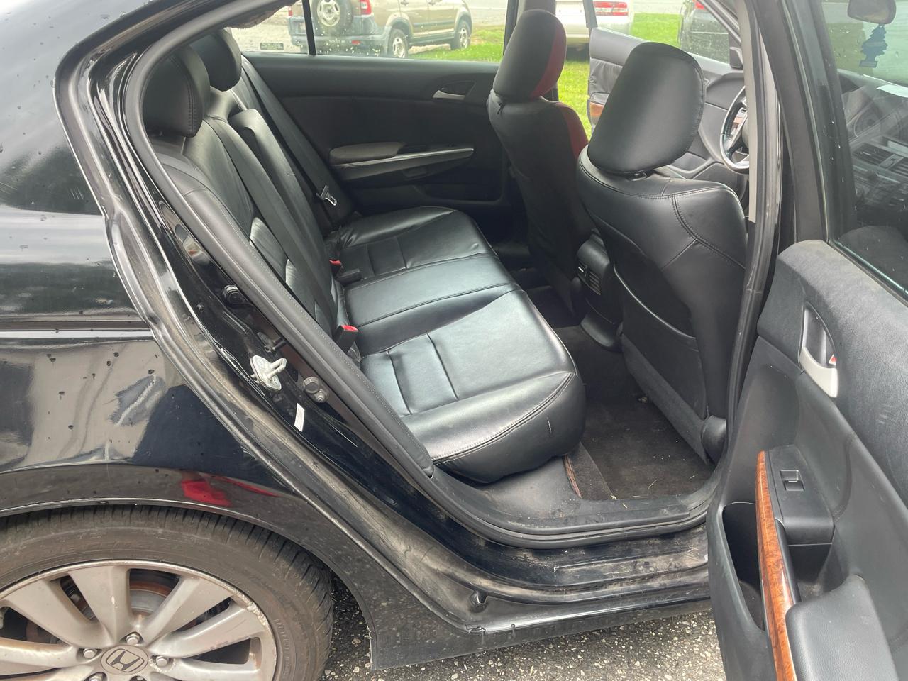 Honda Accord EX-L Sedan AT 2011