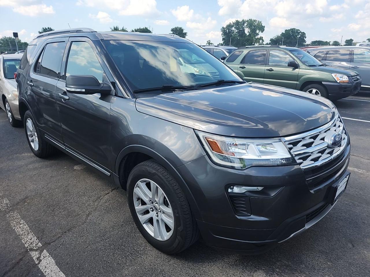 Ford Explorer XLT 4WD 2019