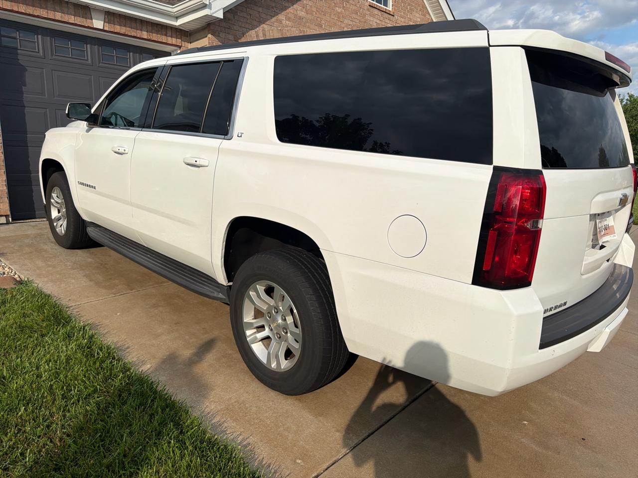 Chevrolet Suburban LT 4WD 2019