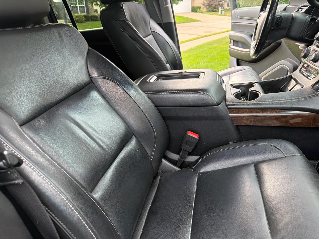 Chevrolet Suburban LT 4WD 2019