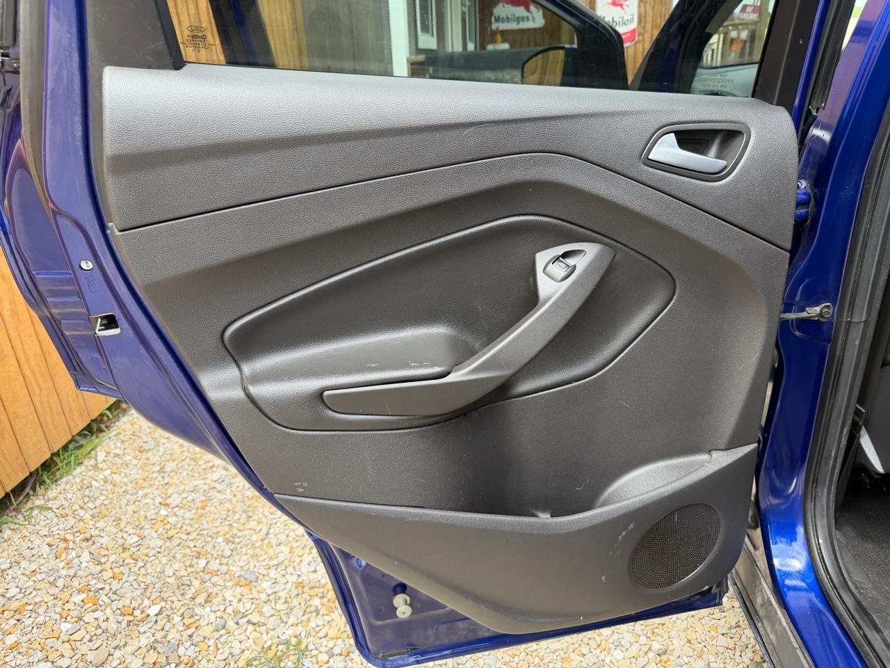 Ford Escape SE FWD 2016