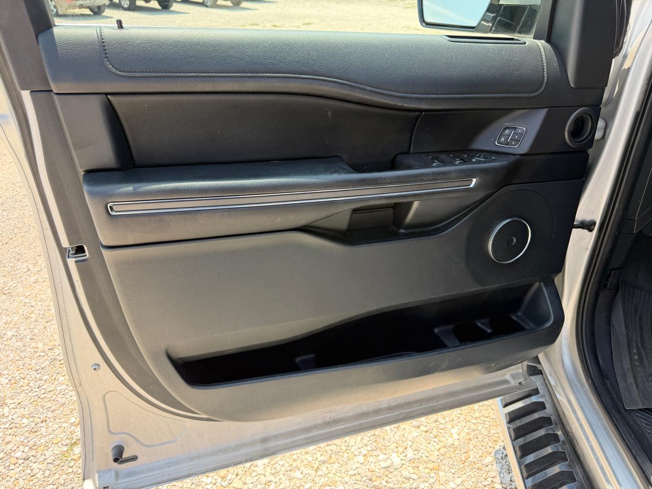Ford Expedition XLT 4WD 2019