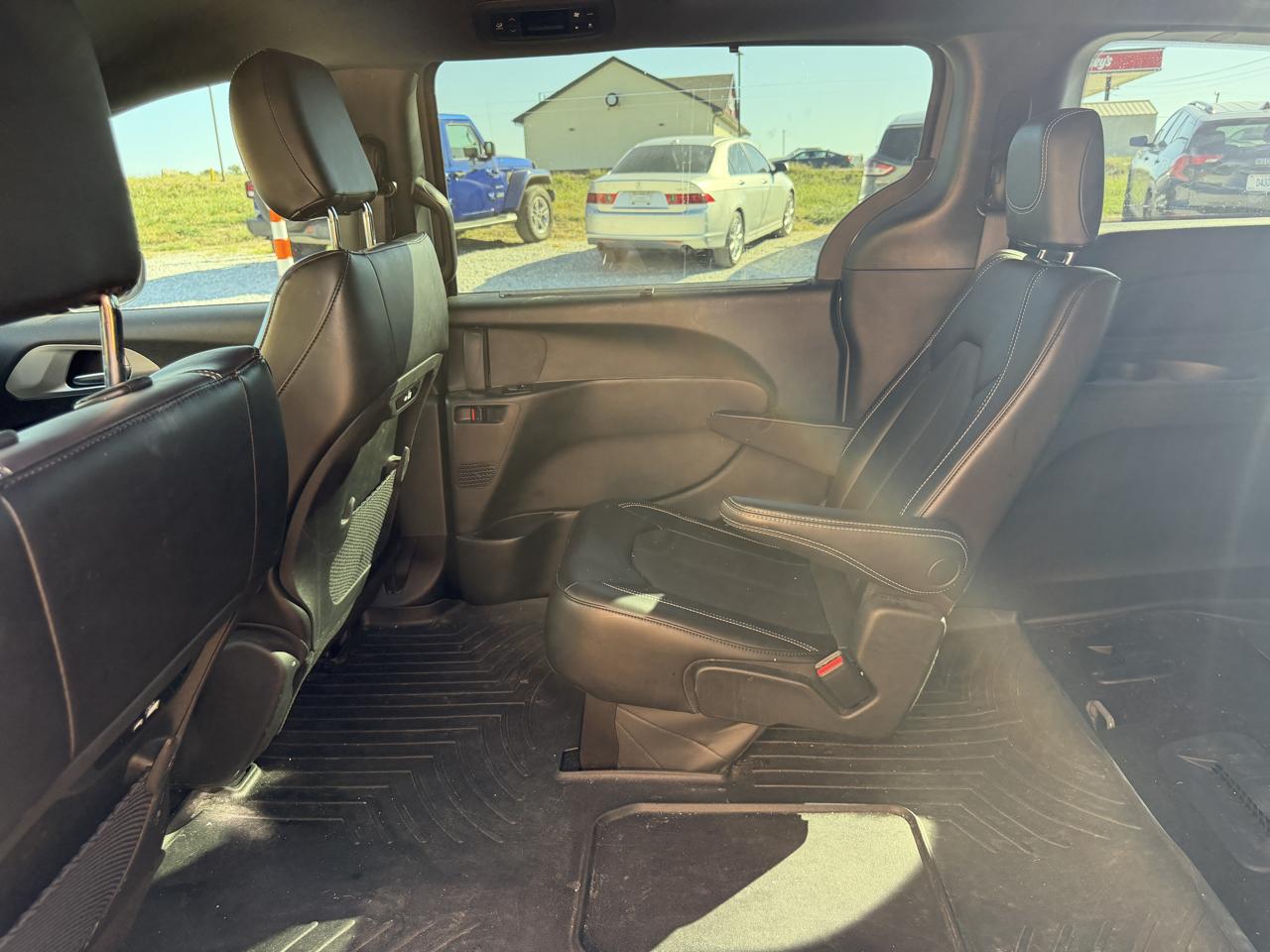 Chrysler Pacifica Touring L AWD 2023