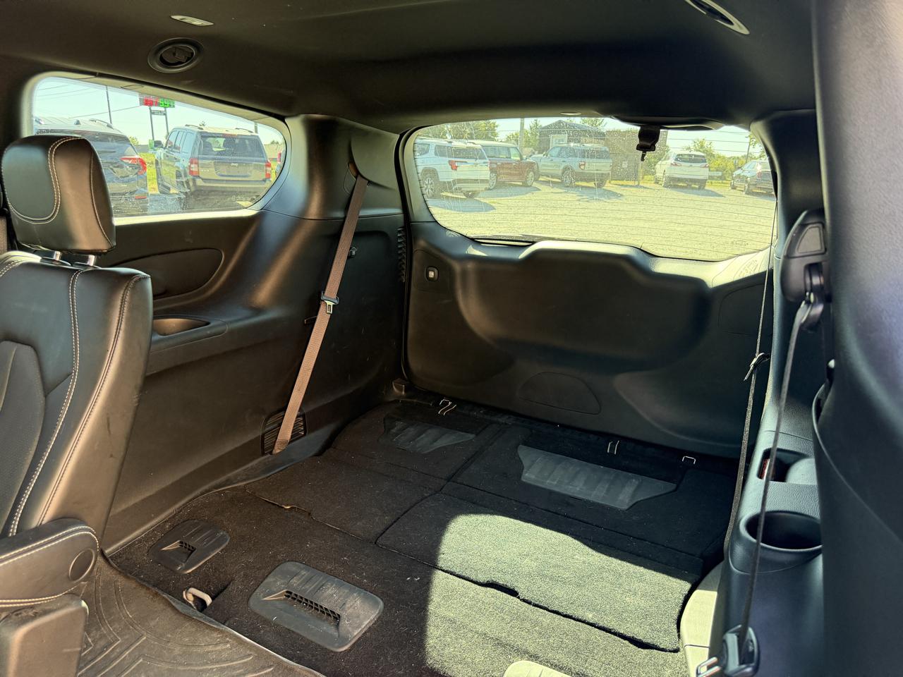 Chrysler Pacifica Touring L AWD 2023