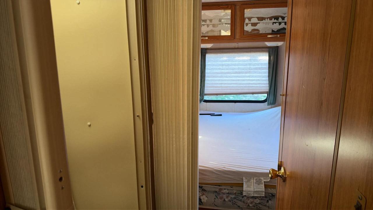 Ford Stripped Chassis Motorhome  1999
