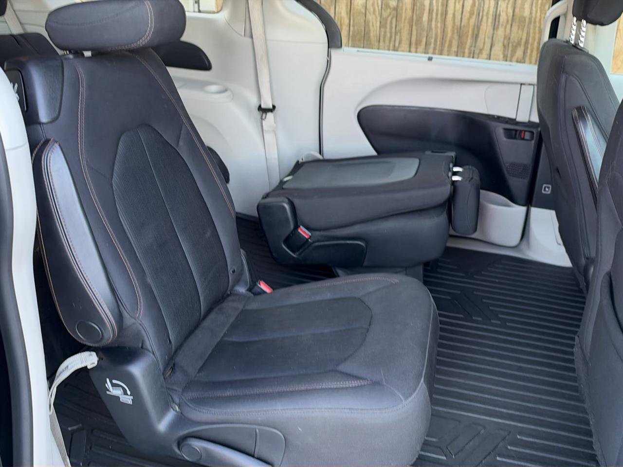Chrysler Pacifica Touring Plus 2019