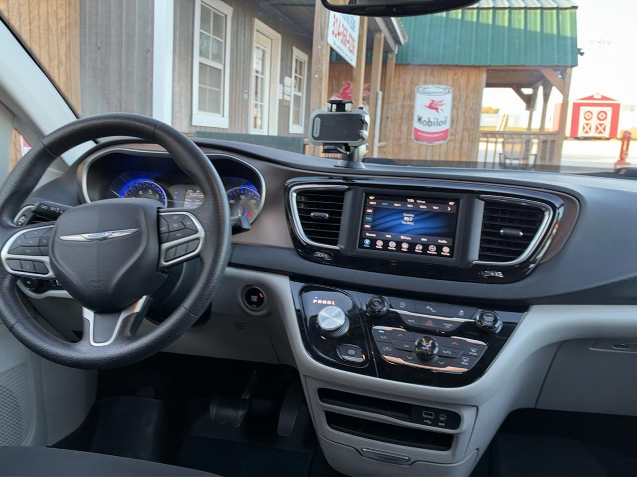 Chrysler Pacifica Touring Plus 2019