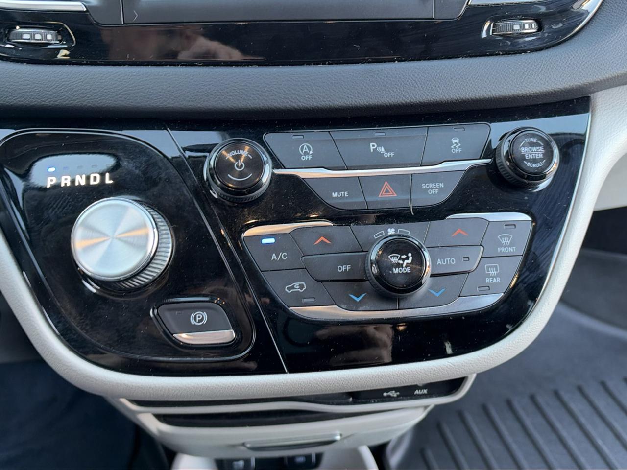 Chrysler Pacifica Touring Plus 2019