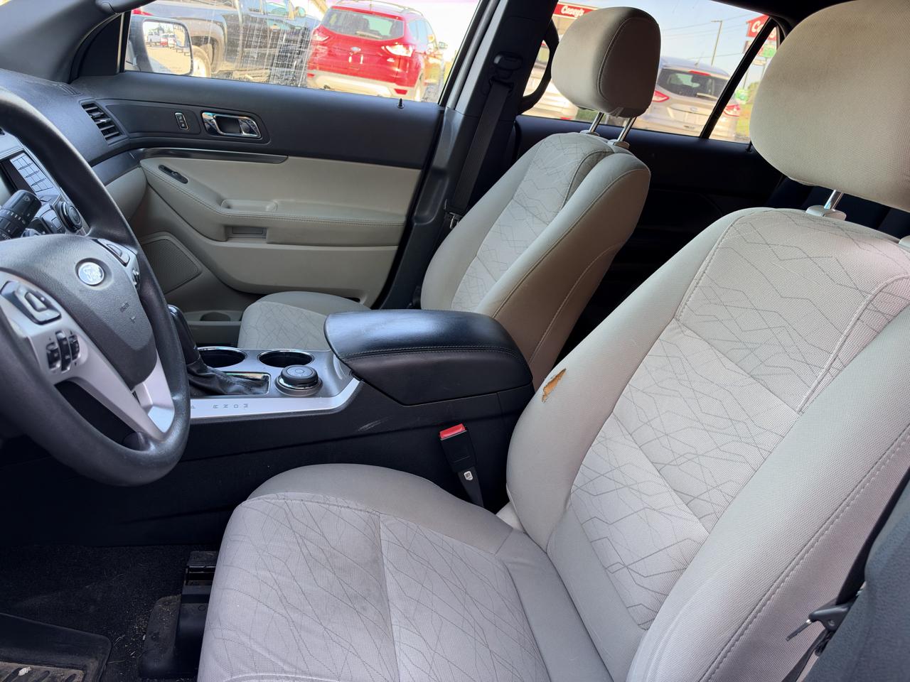 Ford Explorer Base 4WD 2013