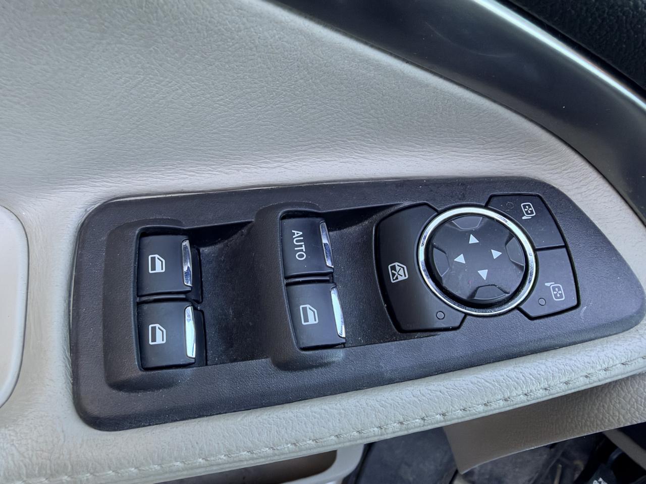 Ford Explorer Base 4WD 2013