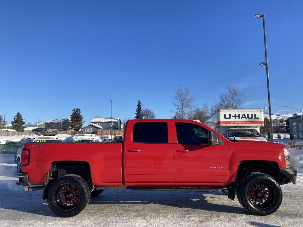 Chevrolet Silverado 2500HD LT Crew Cab 4WD 2015