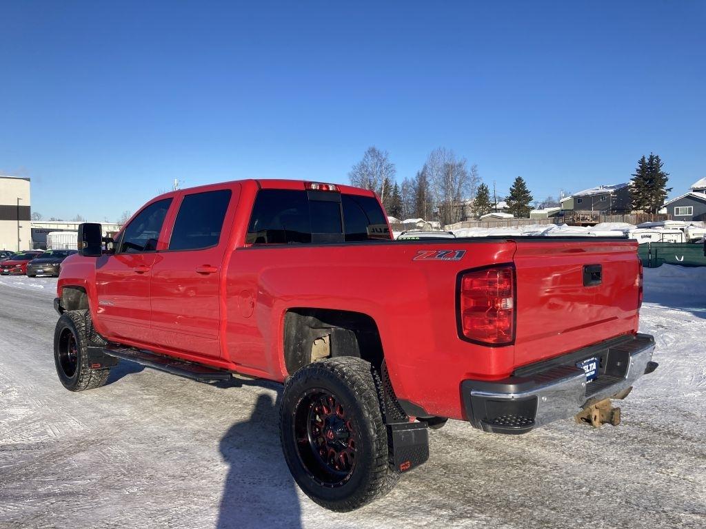 Chevrolet Silverado 2500HD LT Crew Cab 4WD 2015