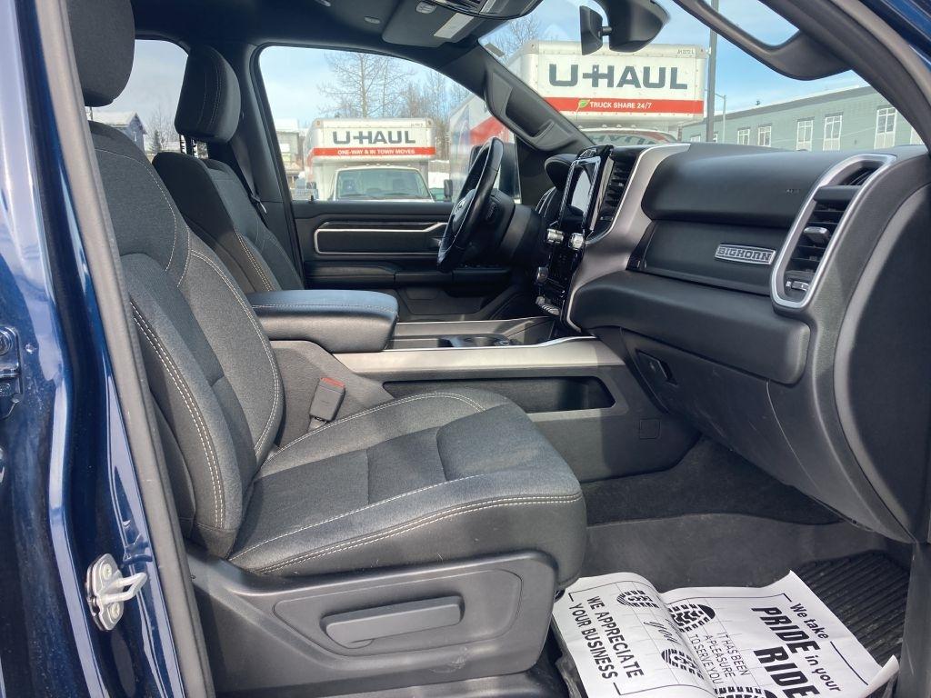 RAM 1500 Big Horn Crew Cab SWB 4WD 2020
