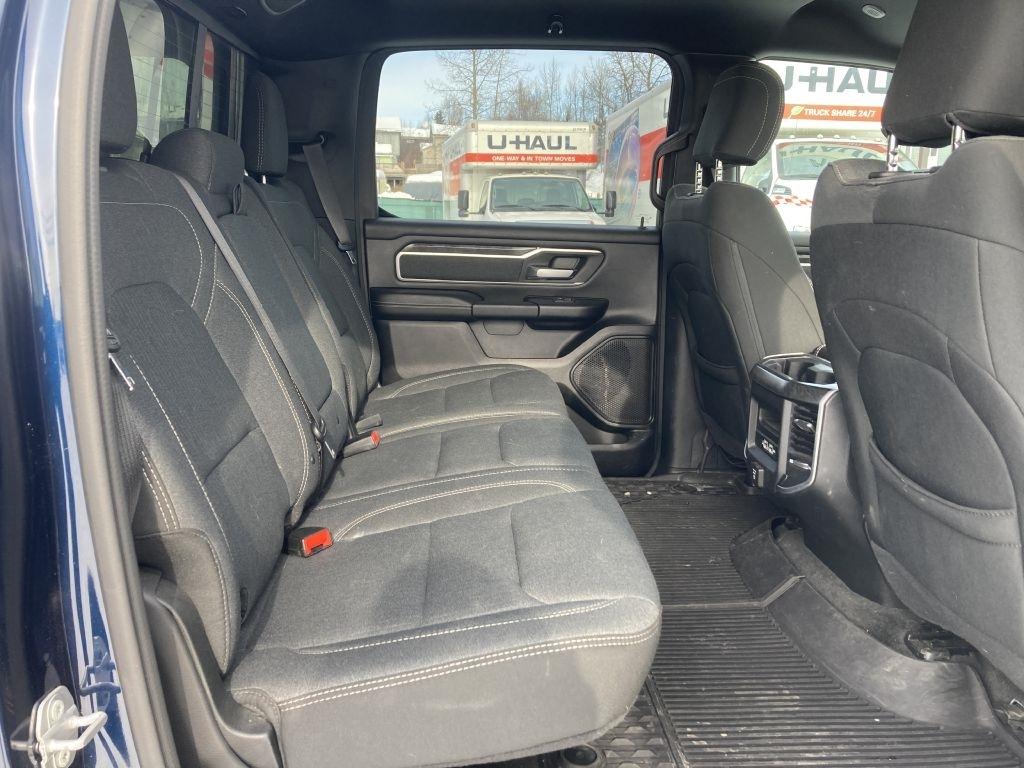 RAM 1500 Big Horn Crew Cab SWB 4WD 2020