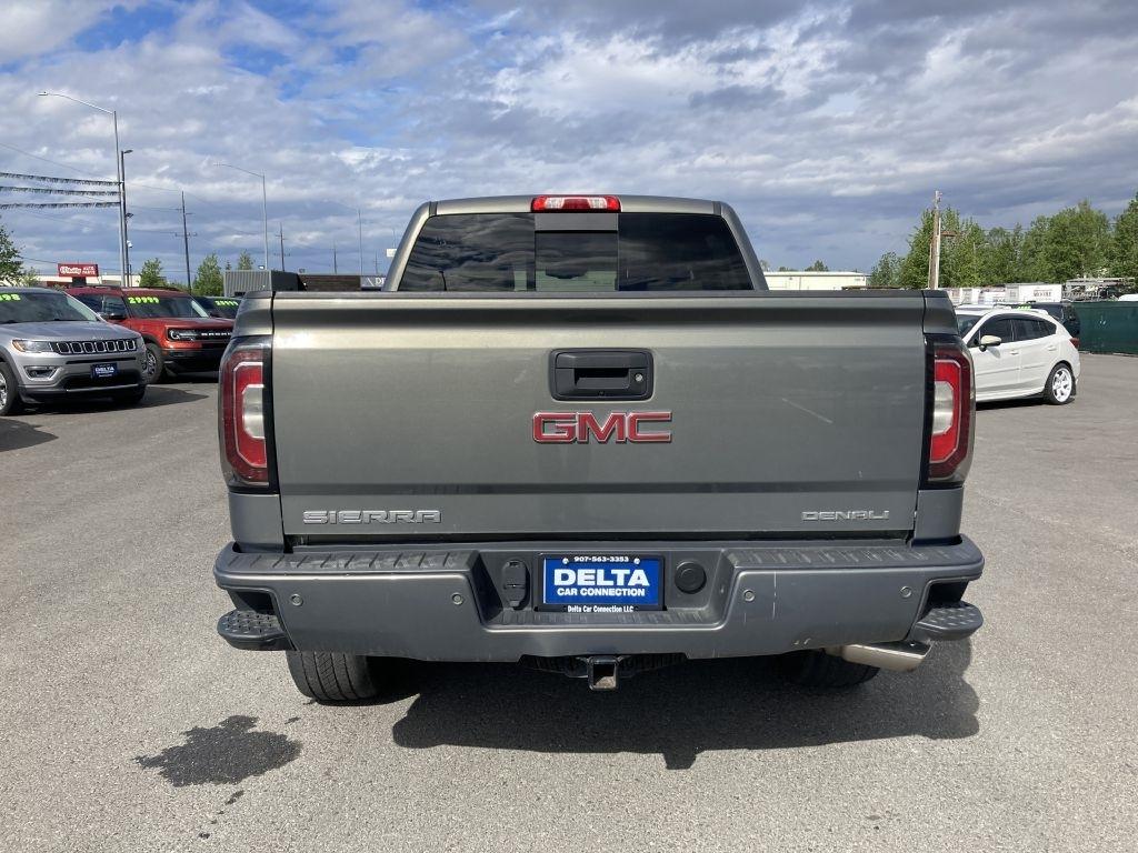 GMC Sierra 1500 Denali Crew Cab Long Box 4WD 2018
