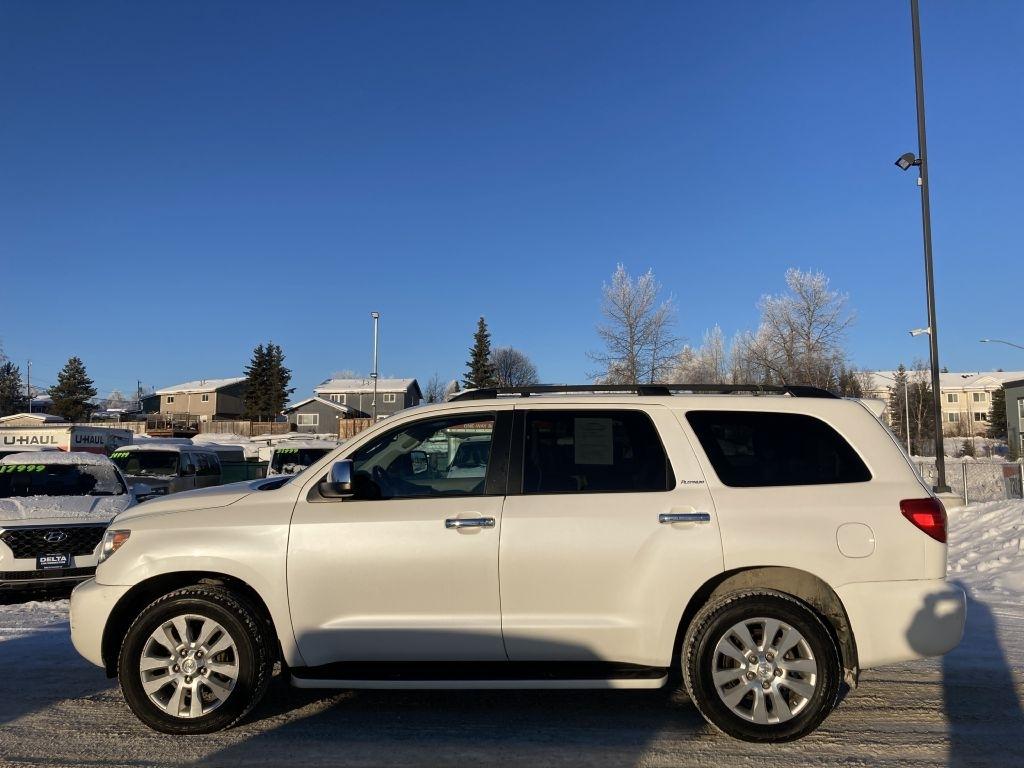 Toyota Sequoia Plantium 4WD 2014