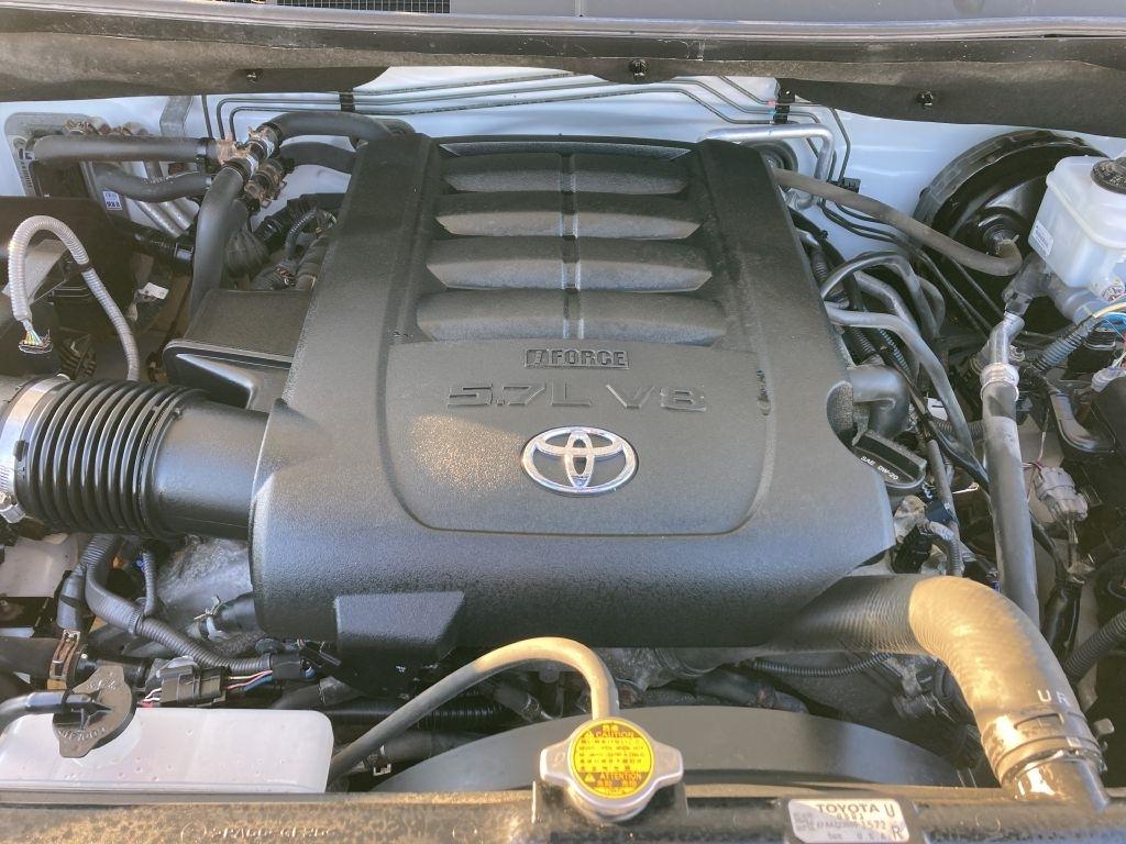 Toyota Sequoia Plantium 4WD 2014
