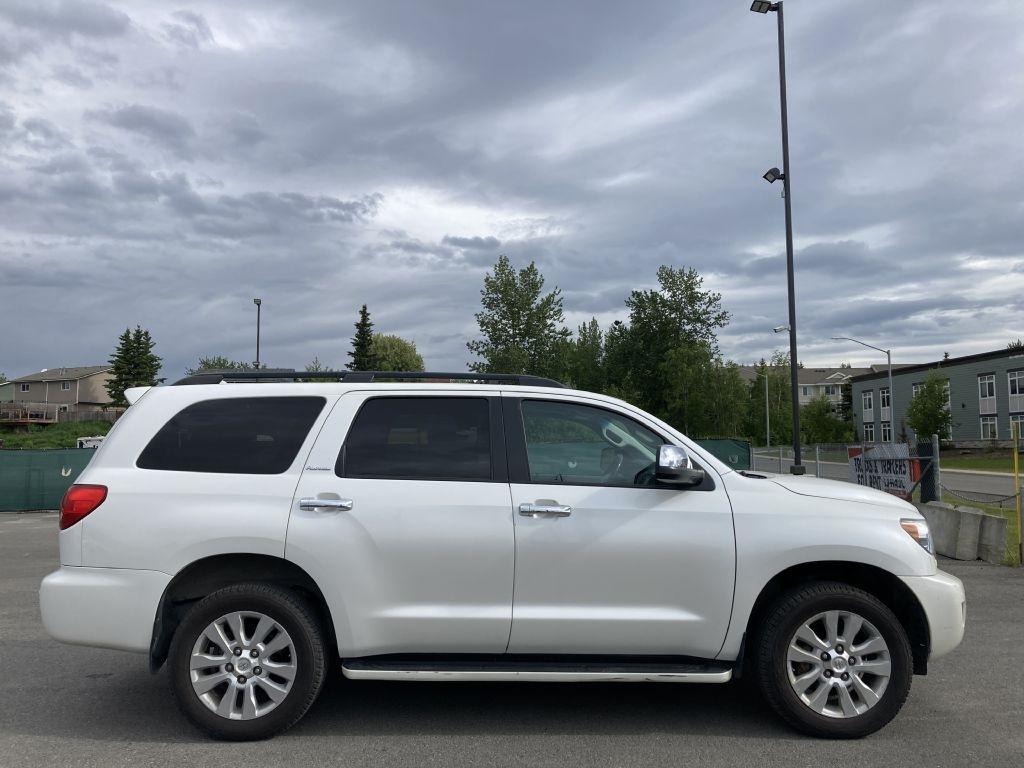 Toyota Sequoia Plantium 4WD 2014