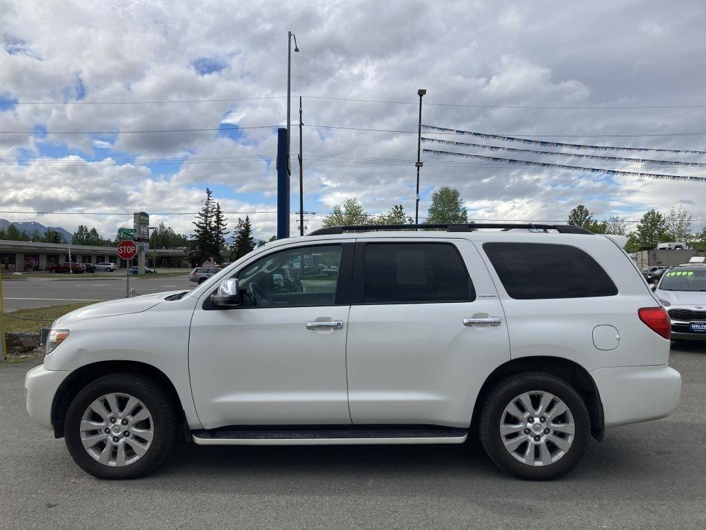 Toyota Sequoia Plantium 4WD 2014