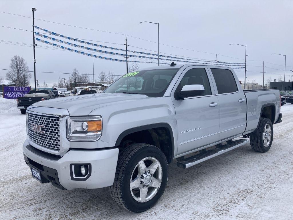 GMC Sierra 2500HD Denali Crew Cab 4WD 2015