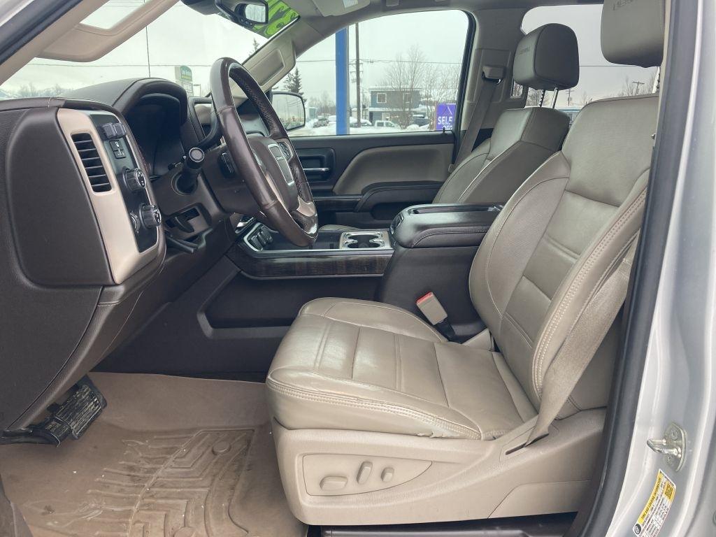 GMC Sierra 2500HD Denali Crew Cab 4WD 2015
