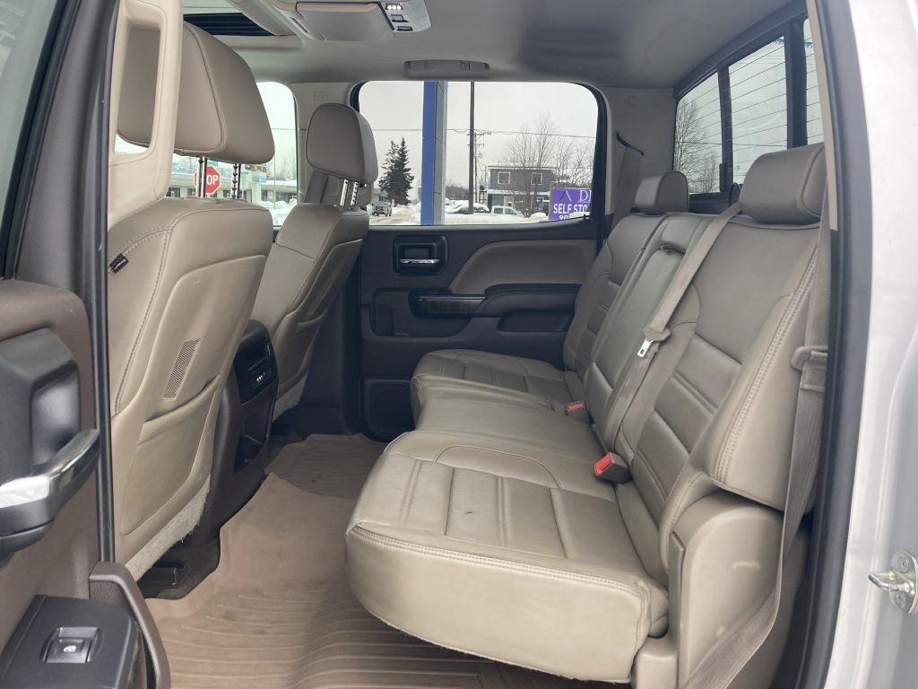 GMC Sierra 2500HD Denali Crew Cab 4WD 2015