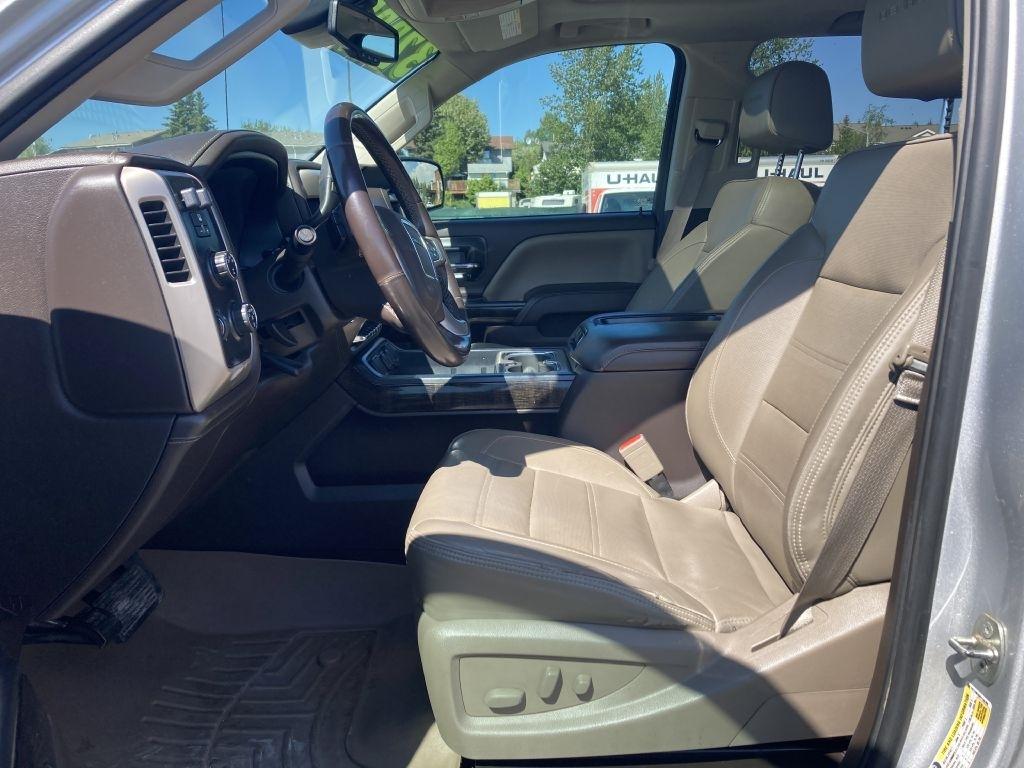 GMC Sierra 2500HD Denali Crew Cab 4WD 2015