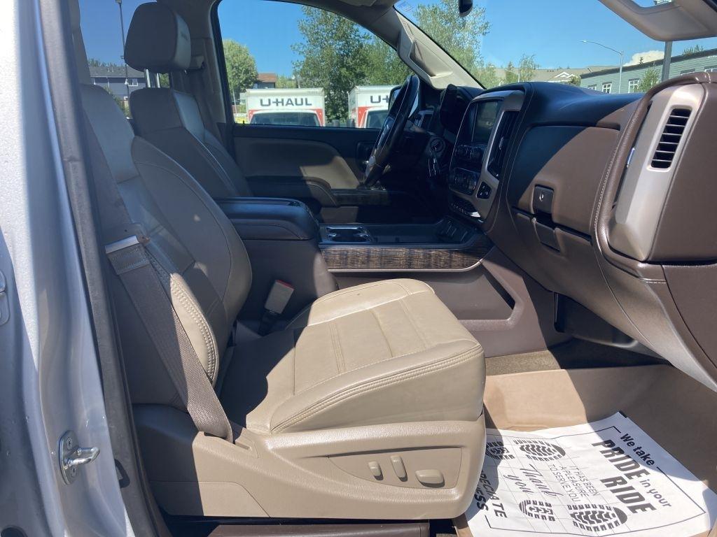 GMC Sierra 2500HD Denali Crew Cab 4WD 2015