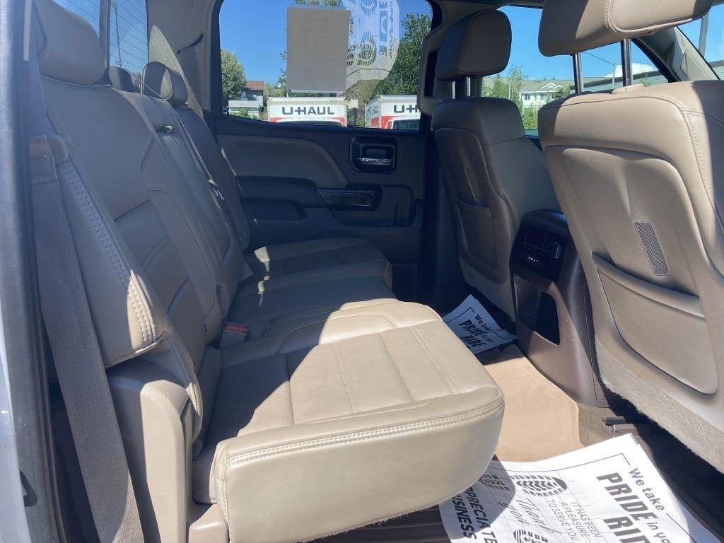 GMC Sierra 2500HD Denali Crew Cab 4WD 2015