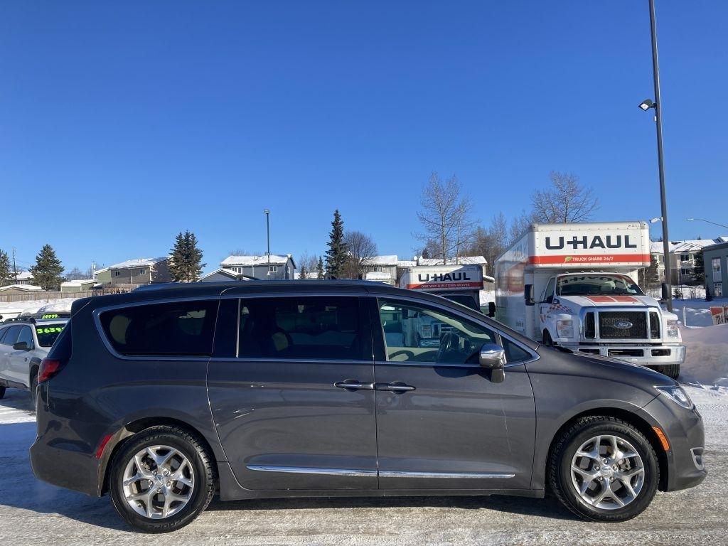 Chrysler Pacifica Limited 2018