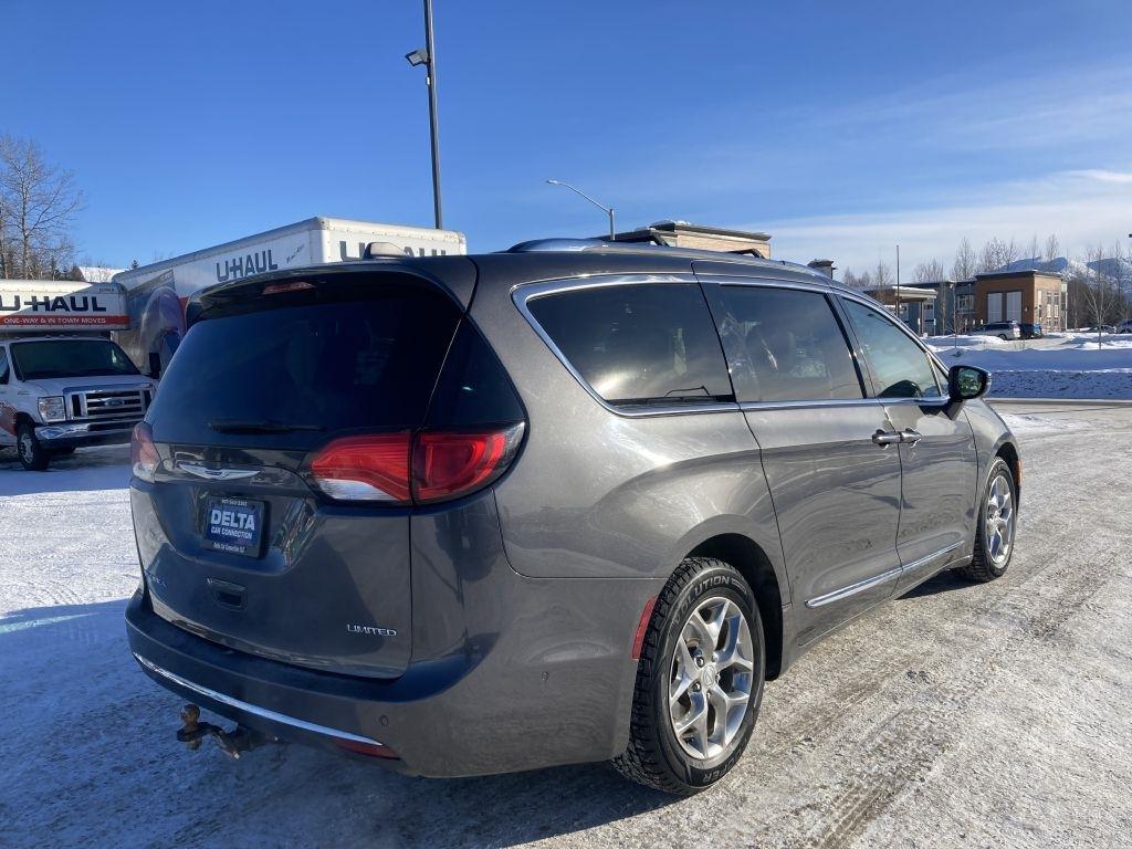 Chrysler Pacifica Limited 2018
