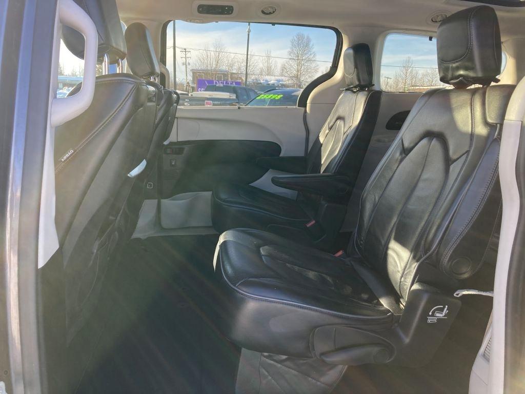 Chrysler Pacifica Limited 2018