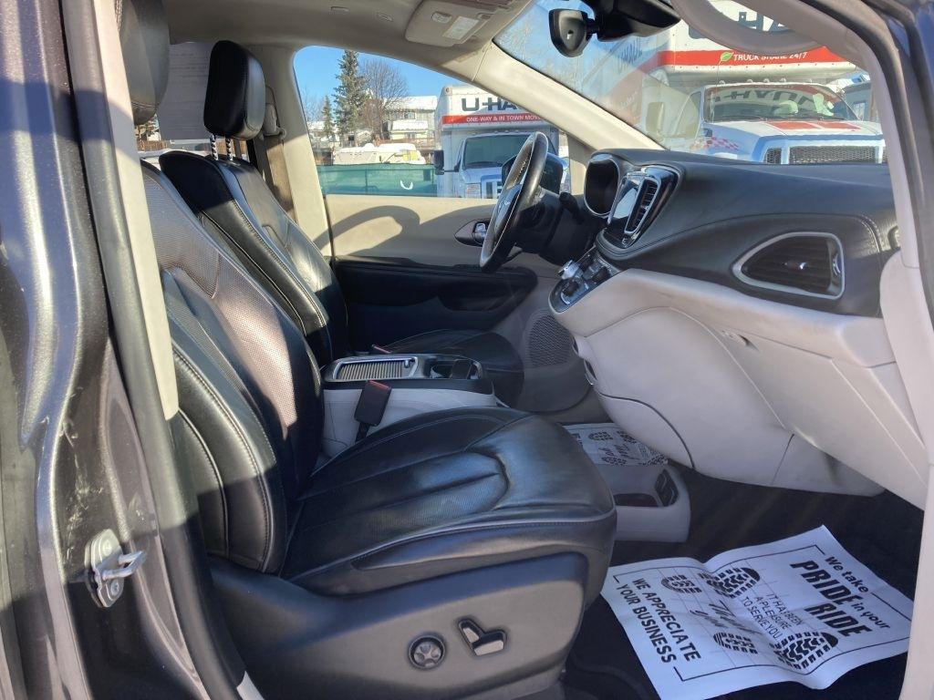 Chrysler Pacifica Limited 2018