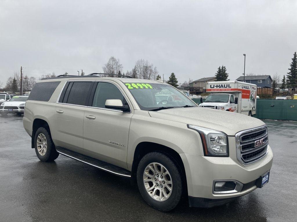 GMC Yukon XL SLT 4WD 2017
