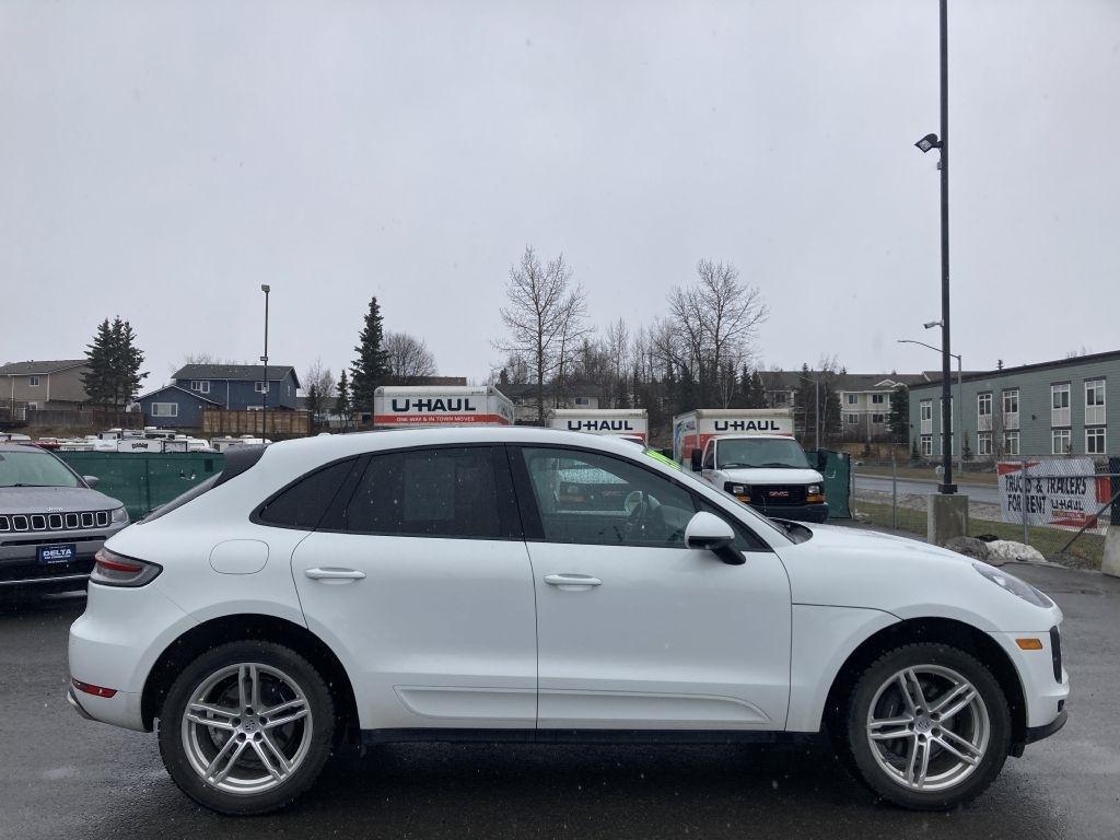 Porsche Macan Base 2020