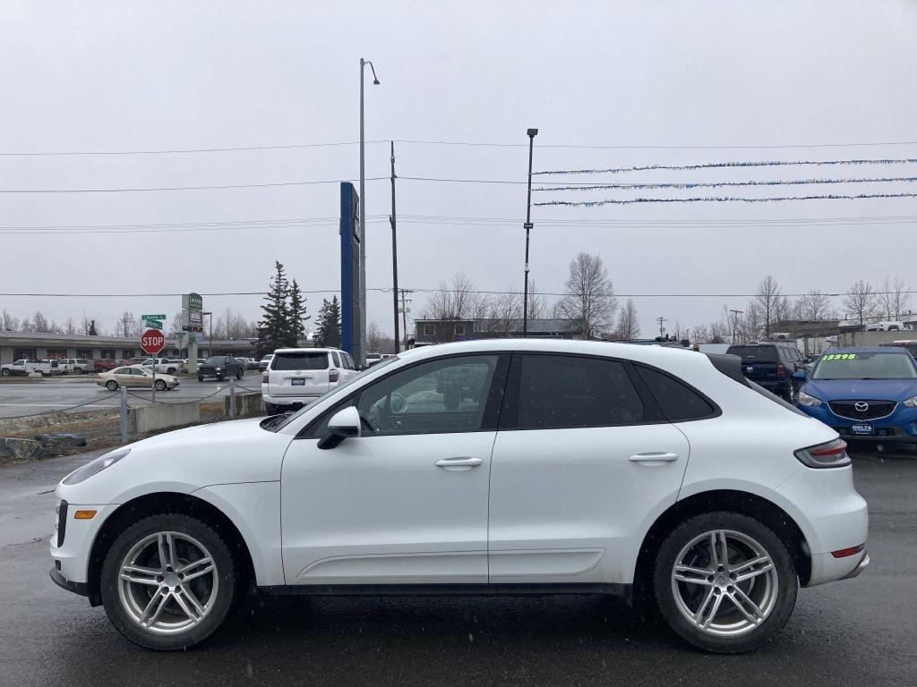 Porsche Macan Base 2020