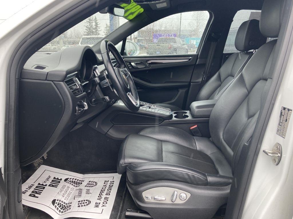 Porsche Macan Base 2020