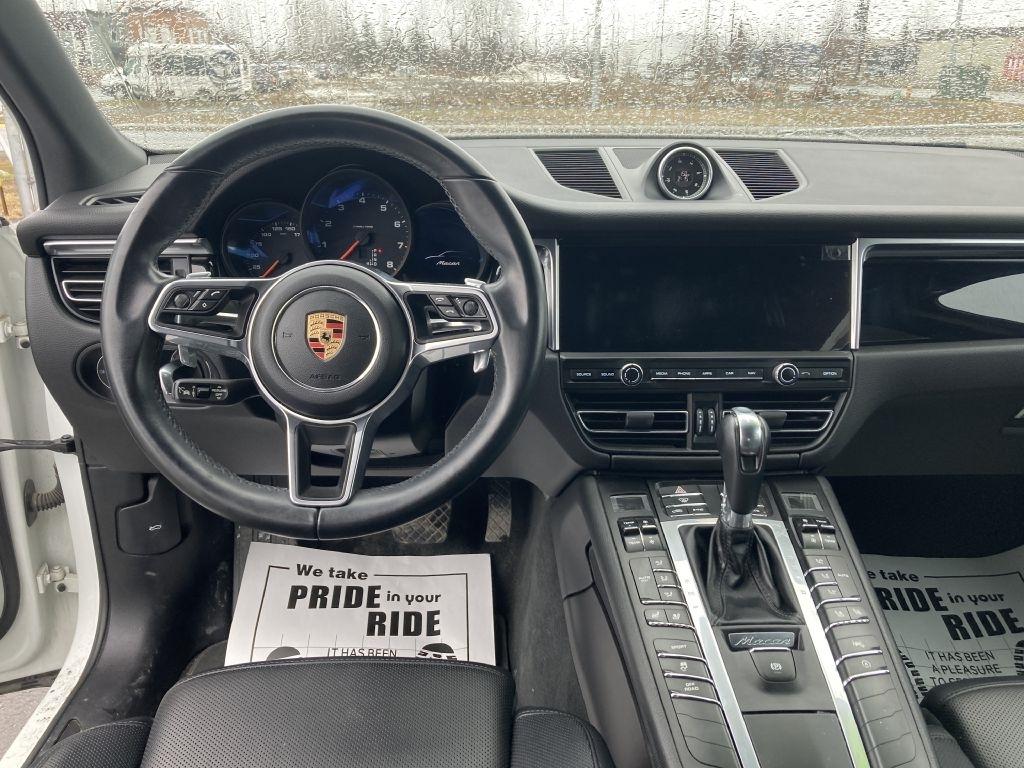 Porsche Macan Base 2020