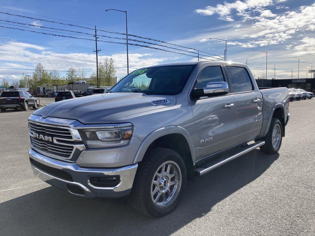 RAM 1500 Laramie Crew Cab SWB 4WD 2019