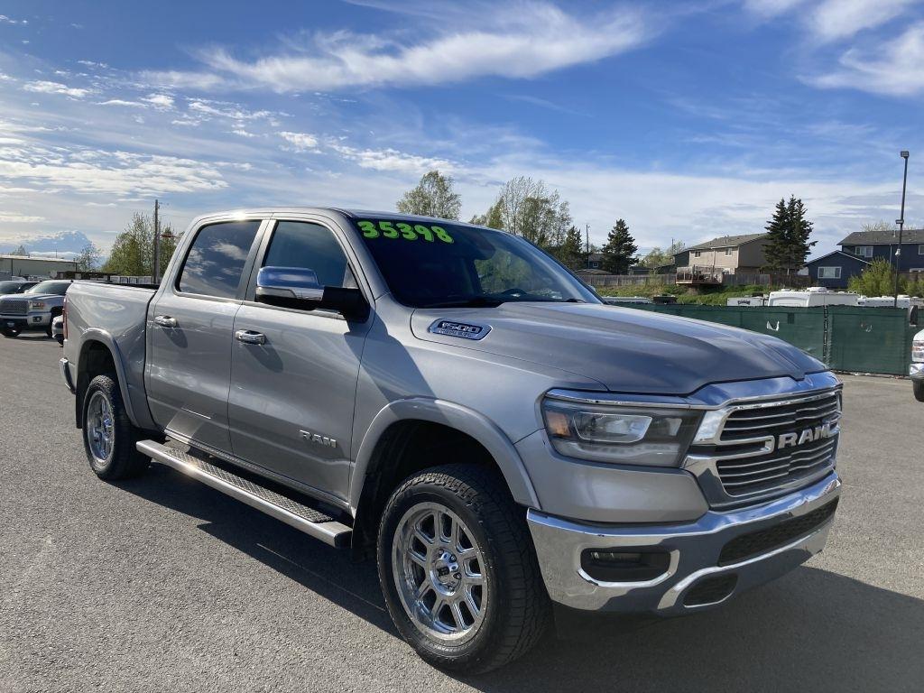RAM 1500 Laramie Crew Cab SWB 4WD 2019
