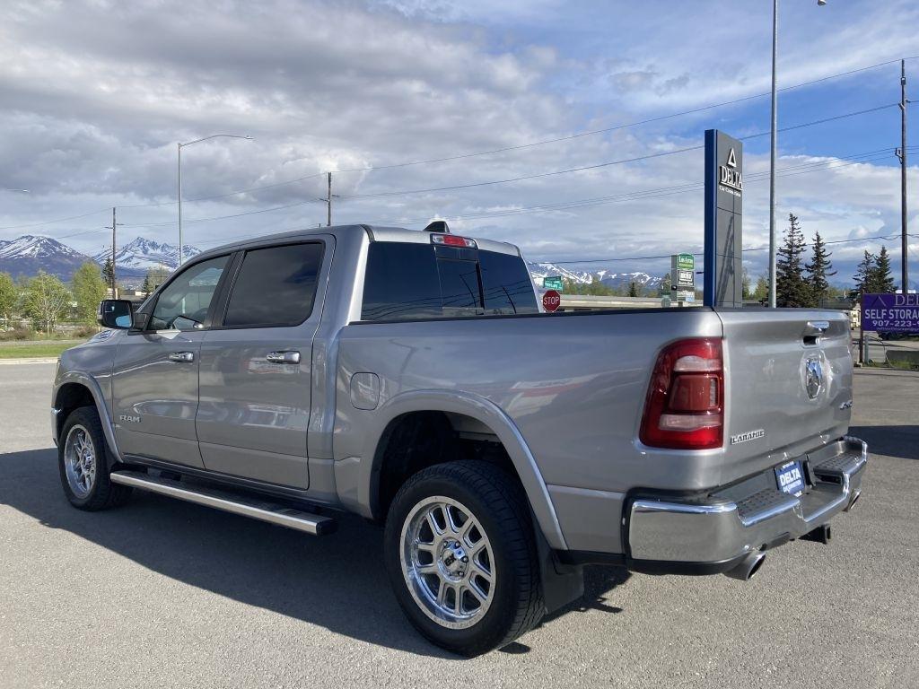 RAM 1500 Laramie Crew Cab SWB 4WD 2019