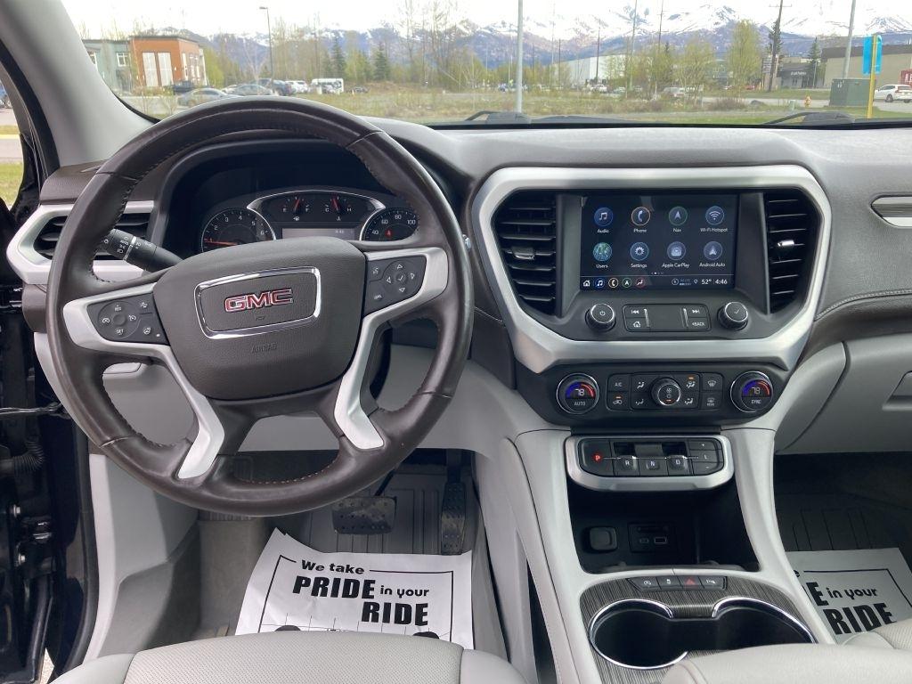 GMC Acadia SLT AWD 2022