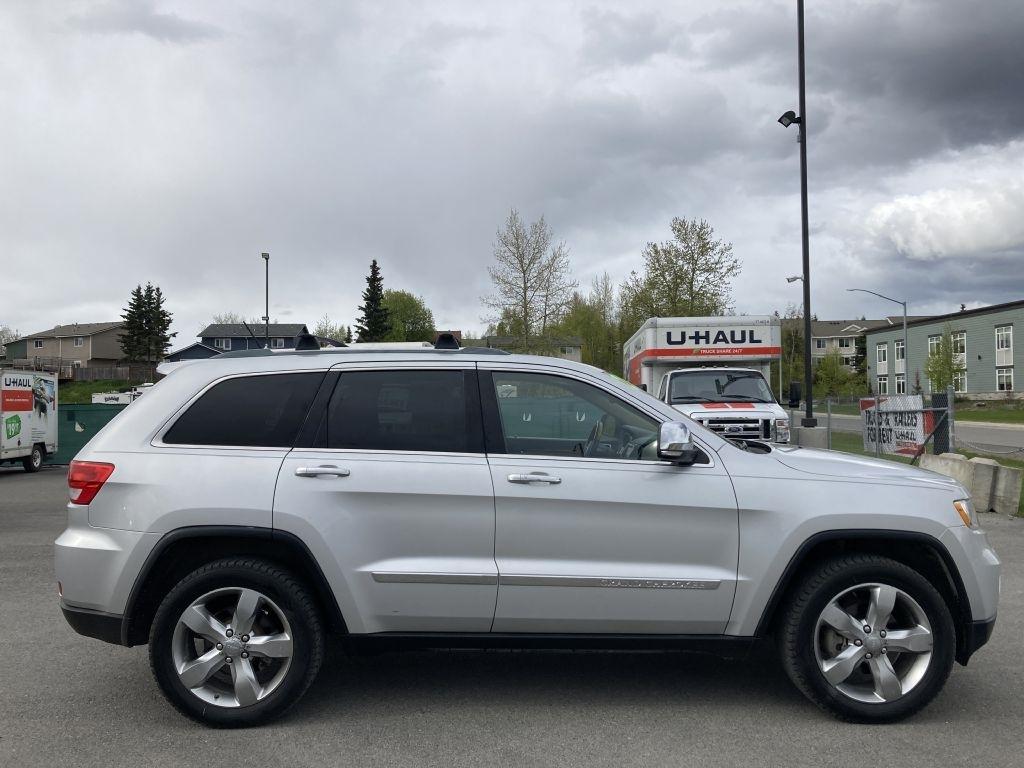 Jeep Grand Cherokee Overland 4WD 2011