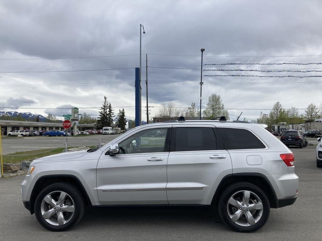 Jeep Grand Cherokee Overland 4WD 2011